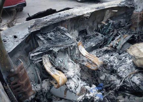 2010 Volvo Xc60 T6/T6 R-Design z USA, uszkodzony, nr VIN YV4992DZ6A2060465